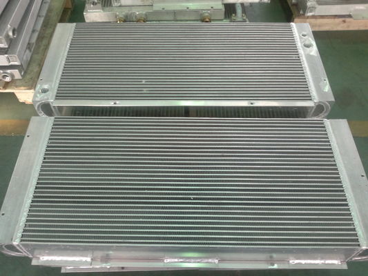 Lempeng Cahaya kompak Dan Fin Heat Exchanger oil cooler untuk sistem hidrolik